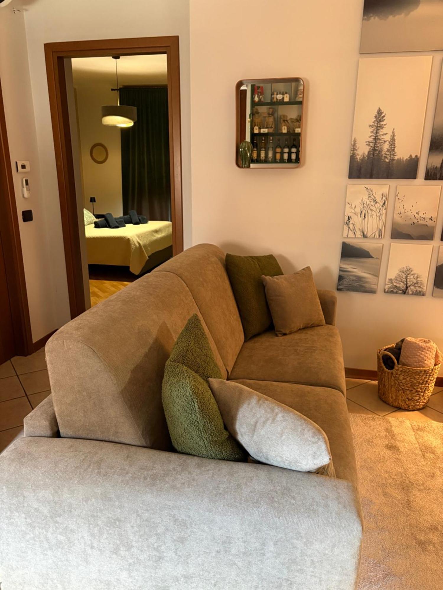 Mille4 Apartment Новара Екстериор снимка